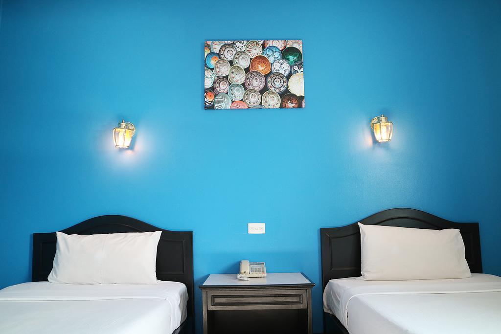 Ava Hotel Phitsanulok Exterior photo