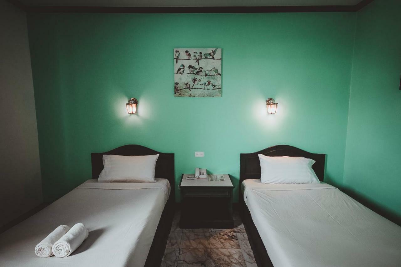Ava Hotel Phitsanulok Exterior photo